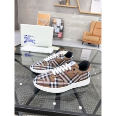 Burberry Low Shoes